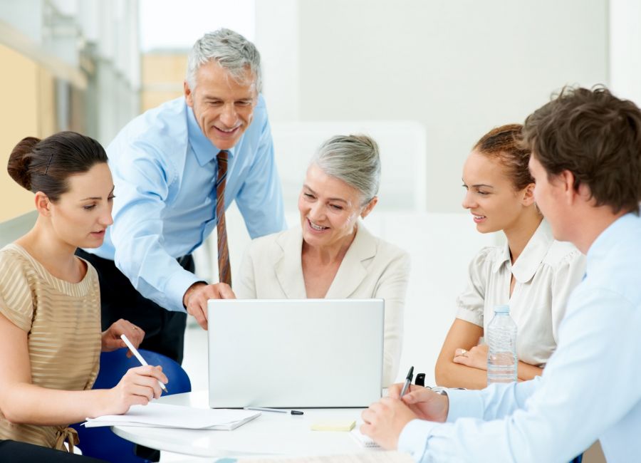 Mitarbeitende 55+: Die unterschätzte Ressource „von nebenan“